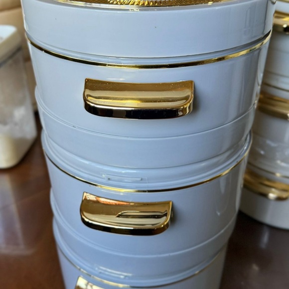 Is not free - Picture 2 of 3